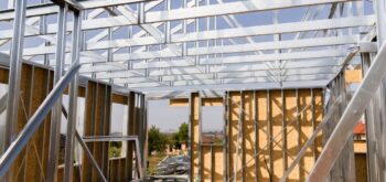 Construção em Steel Frame: Conheça a tecnologia e suas vantagens