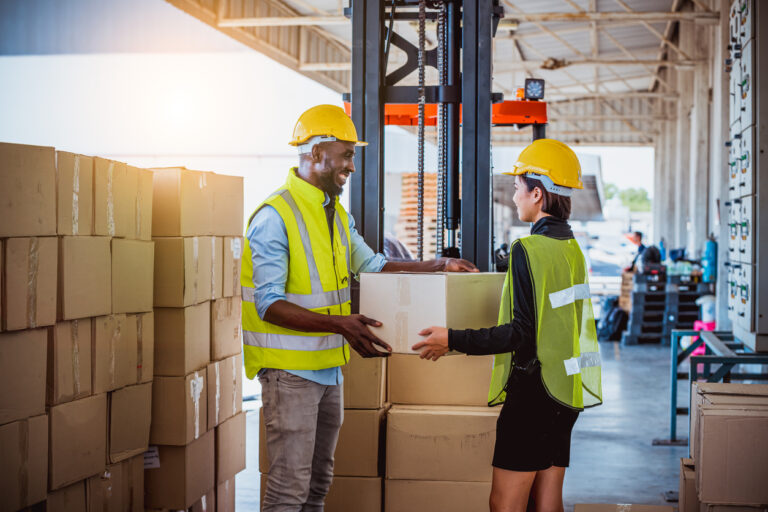 Como estruturar um almoxarifado pequeno para construtora