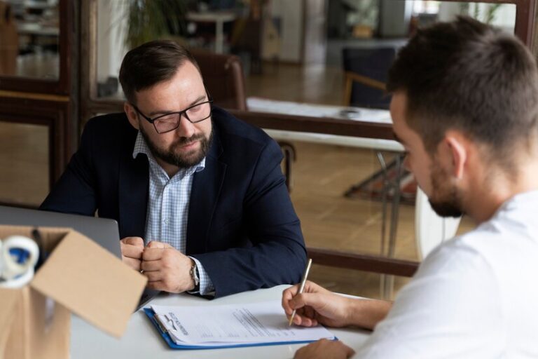 Como negociar com fornecedores para comprar materiais de construção pelo menor preço