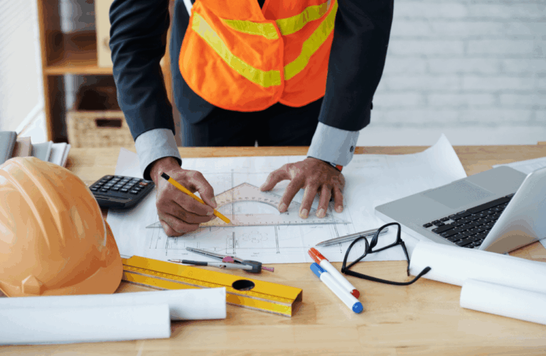 Desembolso, comprometimento e custo real: como entender os três pilares do custo técnico da obra 